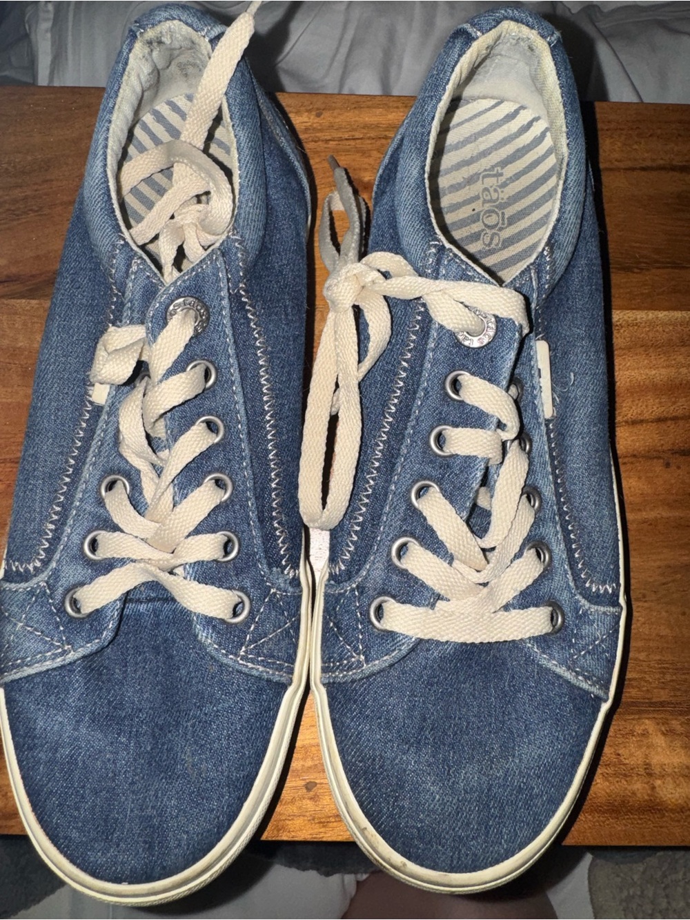 TOMS Women's Denim Blue Canvas Lace-Up Sneakers